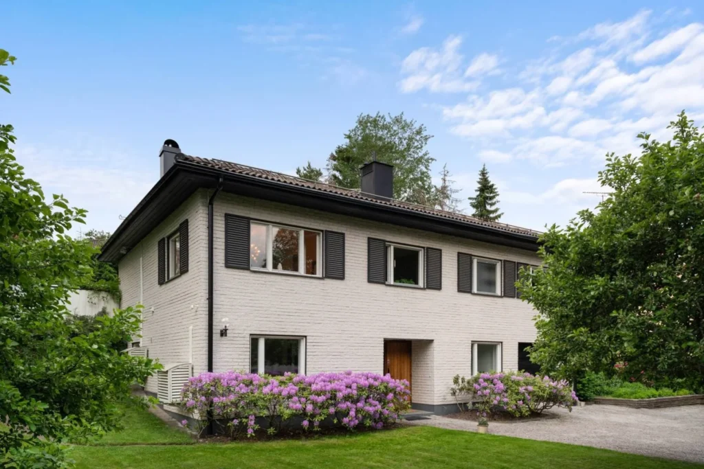 24. Tomtplanering Stensattning Uteplats